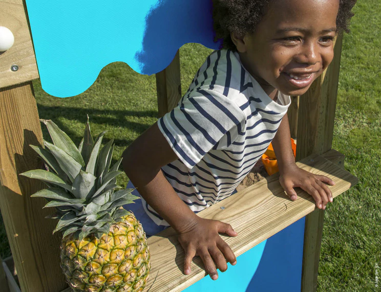 Jungle Resort | Tower playhouse with swing